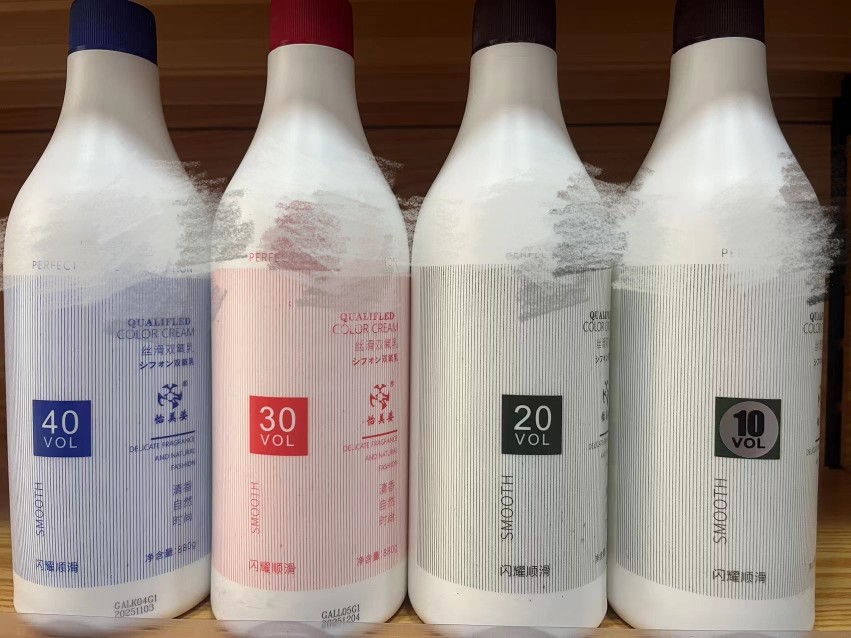 怡美姿璀璨丝滑双氧乳无氨不刺激头皮温和清香双氧水奶36912度图片
