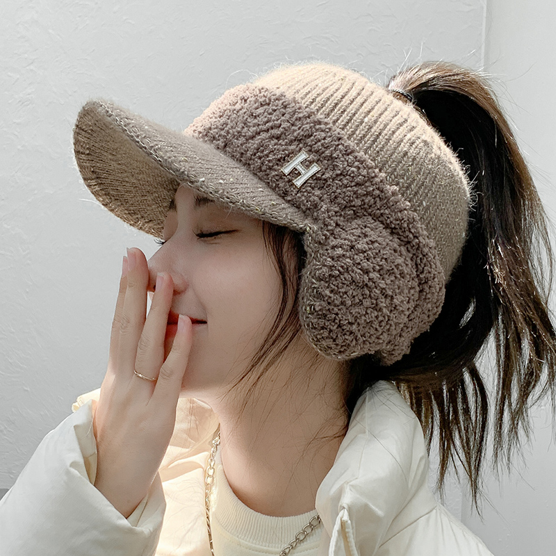 女冬季护耳保暖毛线鸭舌空顶帽子