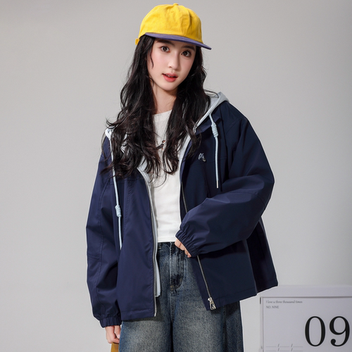 女大童外套2026春秋款新款初高中生女孩宽松假两件连帽秋装上衣