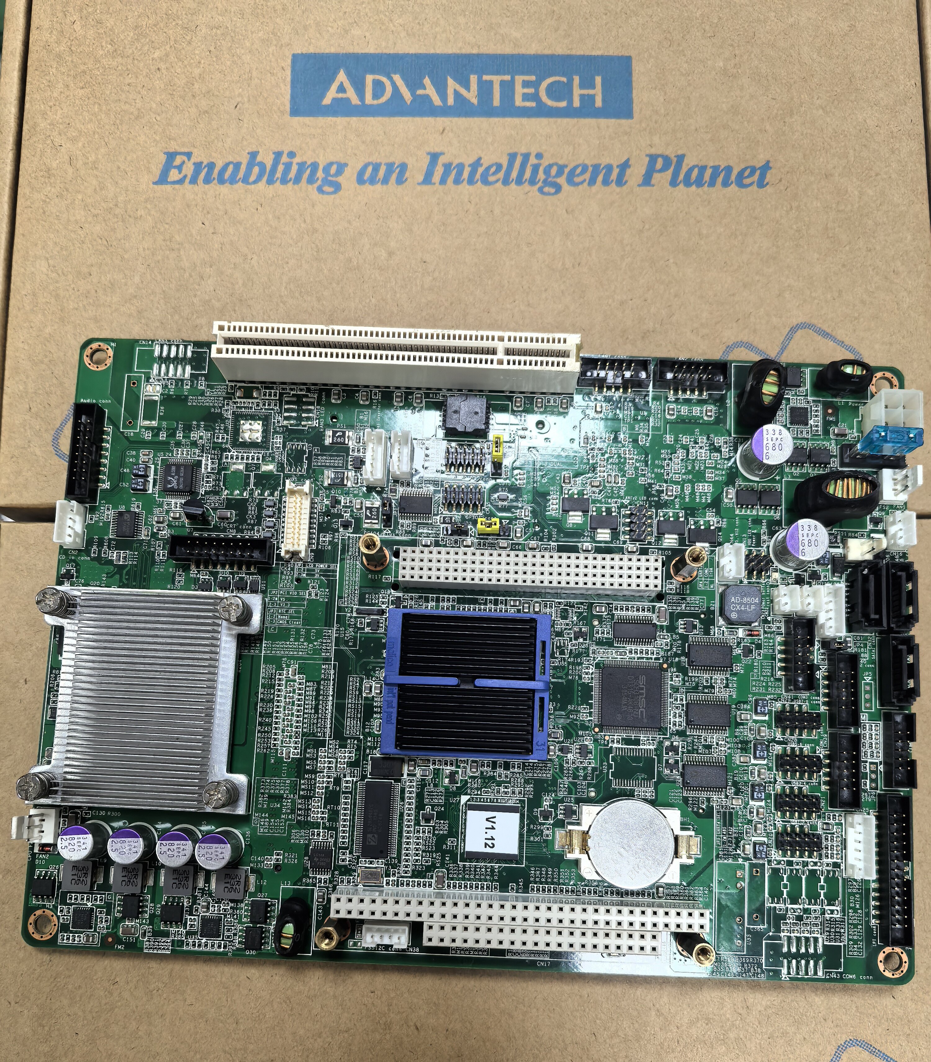 PCM-9562N A1嵌入式CPU工业工控设备电脑主板议价