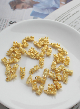 diy保色立体小熊7*14mm带圈吊坠