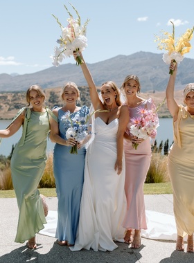 西式缎面伴娘服礼服新款大码高级感小众婚礼简单大方姐妹团伴娘裙