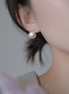 一枝橘  磨砂简约小豆豆耳钉女新款法式金属蚊香盘耳夹小众