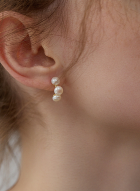 一枝橘 三颗珍珠 法式天然淡水珍珠耳环女新款耳钉设计感温柔气质