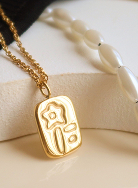 一枝橘  法式少女花朵项链夏季颈链方牌钛钢项链小众设计锁骨链