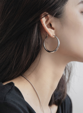 一枝橘 大圆圈耳环女气质时尚百搭素圈耳圈轻奢高级感耳饰新潮款