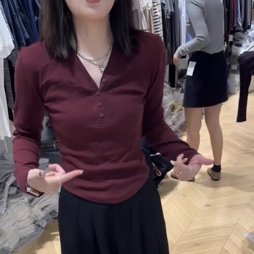 YUAN XI元熙6283设计感纽扣V领长袖T恤女百搭修身显瘦打底衫上衣