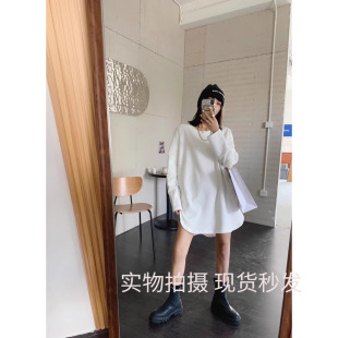 叠穿弧形显瘦上衣女秋 白色T恤高个子磨毛宽松中长款 元 熙610打底衫