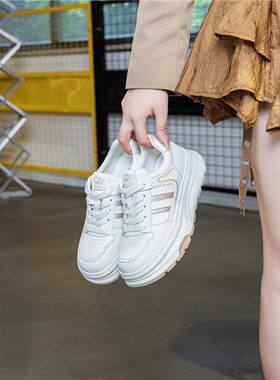 KY1034 厚底小白鞋平底大码女鞋40-43春秋新款时尚牛皮休闲运动鞋