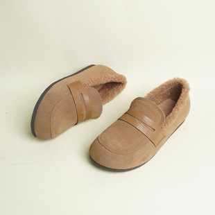 女大码 真皮勃肯鞋 复古磨砂牛皮加绒平底单鞋 女2023新款 W23101