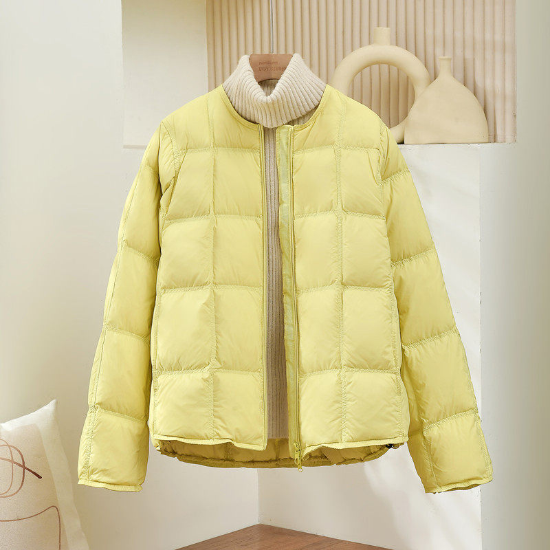 2025秋冬羽绒服女短款泡芙圆领宽松加厚云朵方格保暖面包服外套潮