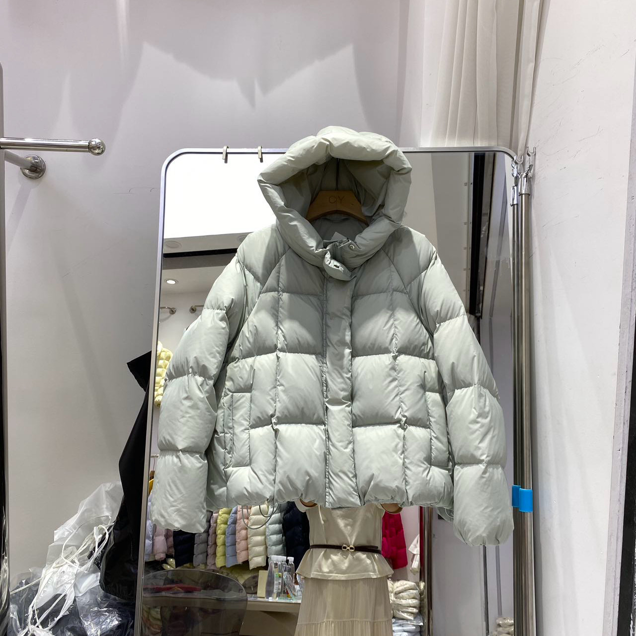 2026韩版泡芙连帽羽绒女短款加厚小个子减龄面包服冬装保暖