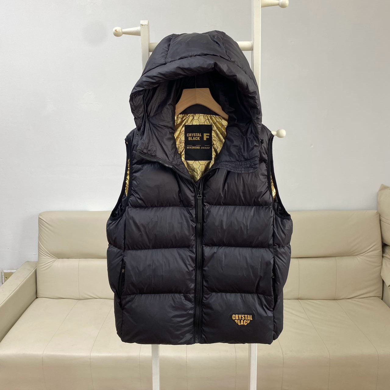黑金鹅绒羽绒服马甲短款2026冬季新款外穿背心马夹加厚情侣外套