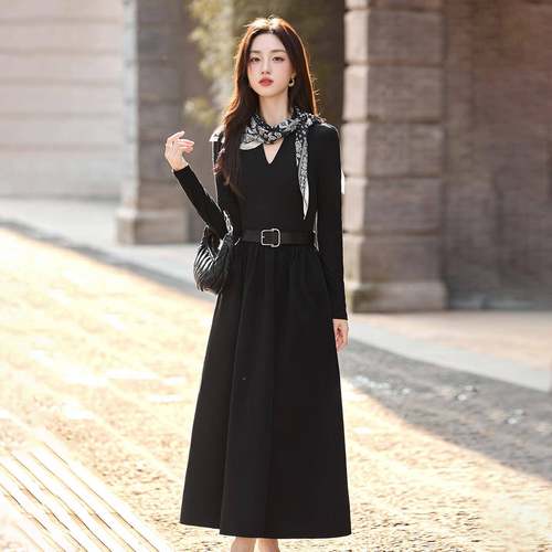 女色神范黑连衣ZAI8120Q裙款秋季别丝致印花巾气质女装显新瘦领字