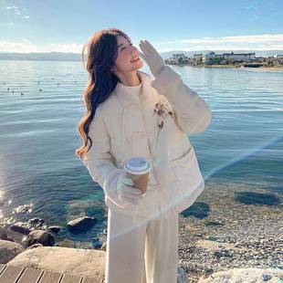 白色新式国羽绒服女短款年冬中季款设风计感盘新扣白b275-M25鸭绒