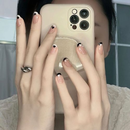 假指甲贴片法式黑白爱心穿戴甲