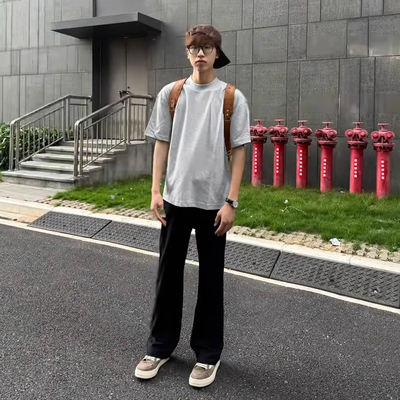 潮牌黑色弯刀牛仔裤男