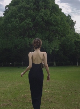 【Dear zhazha】闲暇假日~法式度假大露背修身冰丝小黑裙吊带长裙