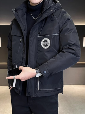 潮牌连帽工装羽绒服男士冬季2025新款轻薄外套保暖防寒夹克加厚潮