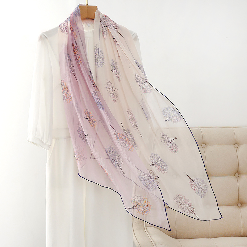 真丝丝巾女士2025春夏时尚百搭印花雪纺披肩泡泡纱100%桑蚕丝围巾