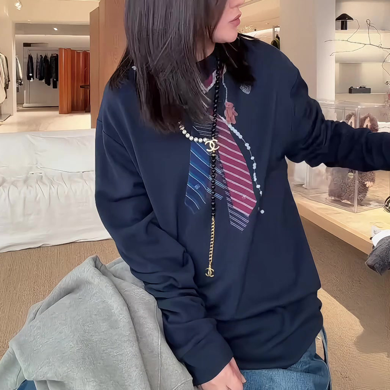 秋冬新款领带小熊印花圆领长袖T恤百搭休闲上衣