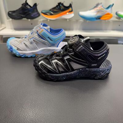 2025夏款李宁儿童男女小童远行减震回弹护趾防滑包头凉鞋YKEV028