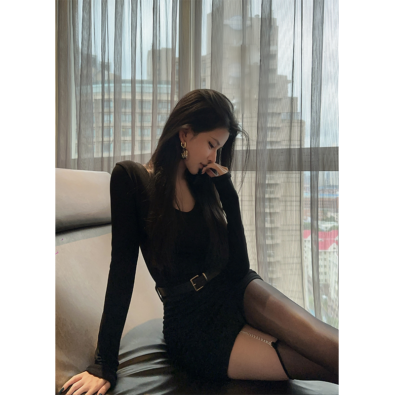 夏媛原创 权威没有上限 黑色紧身连衣裙