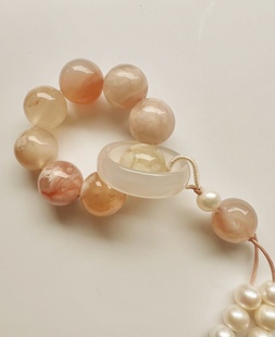 原创天然樱花玛瑙跑环绕指柔手串精致文玩把件复古中国风手持念珠