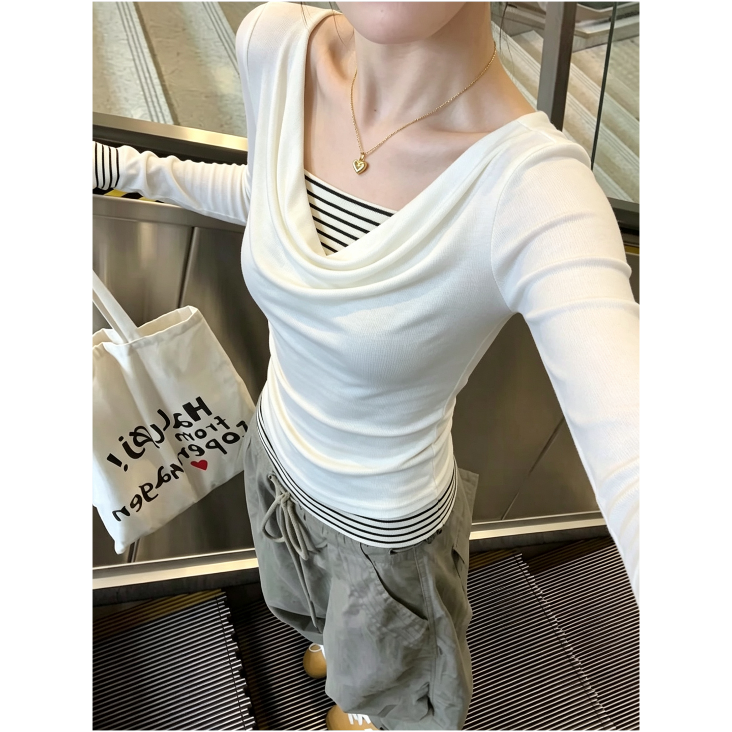甜辣妹白色荡领条纹假两件长袖t恤女秋季韩系修身显瘦打底衫上衣