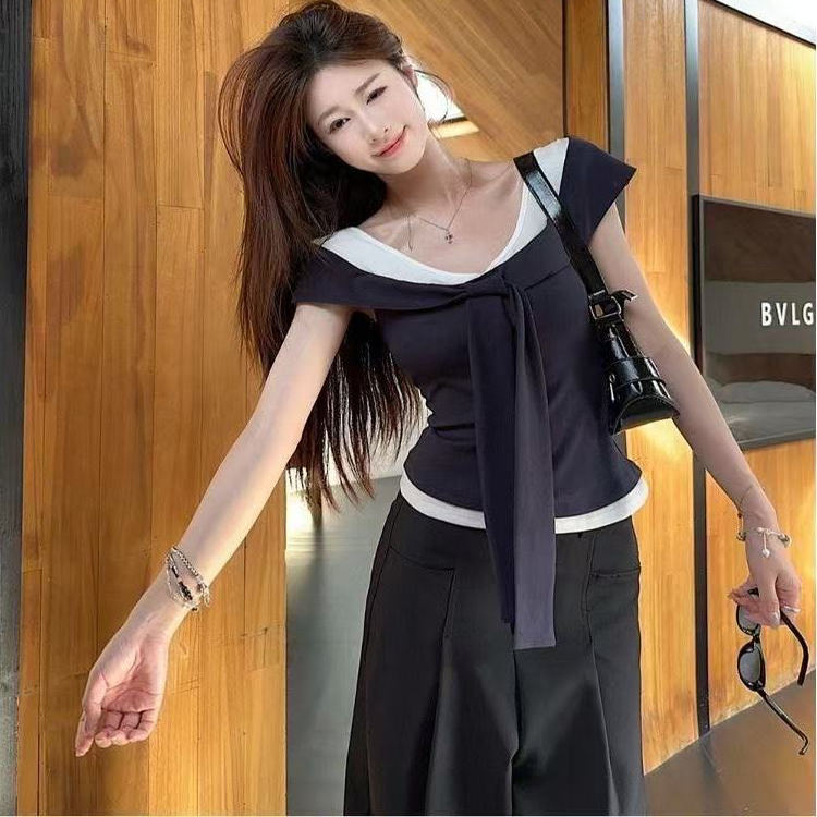 设计感撞色辣妹一字肩短袖T恤女