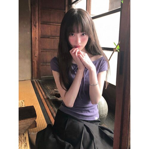 夏季穿搭紫色镂空系带短袖t恤女