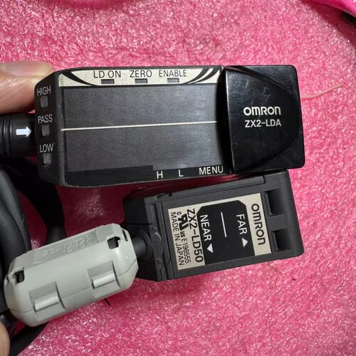 售前询价ZX2-LD50.+ZX2-LDA11激光位移感测器、