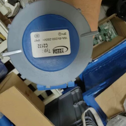 售前询价议价威浦防水母插头，型号TYP2601，16A-6h/ 200V-250V，
