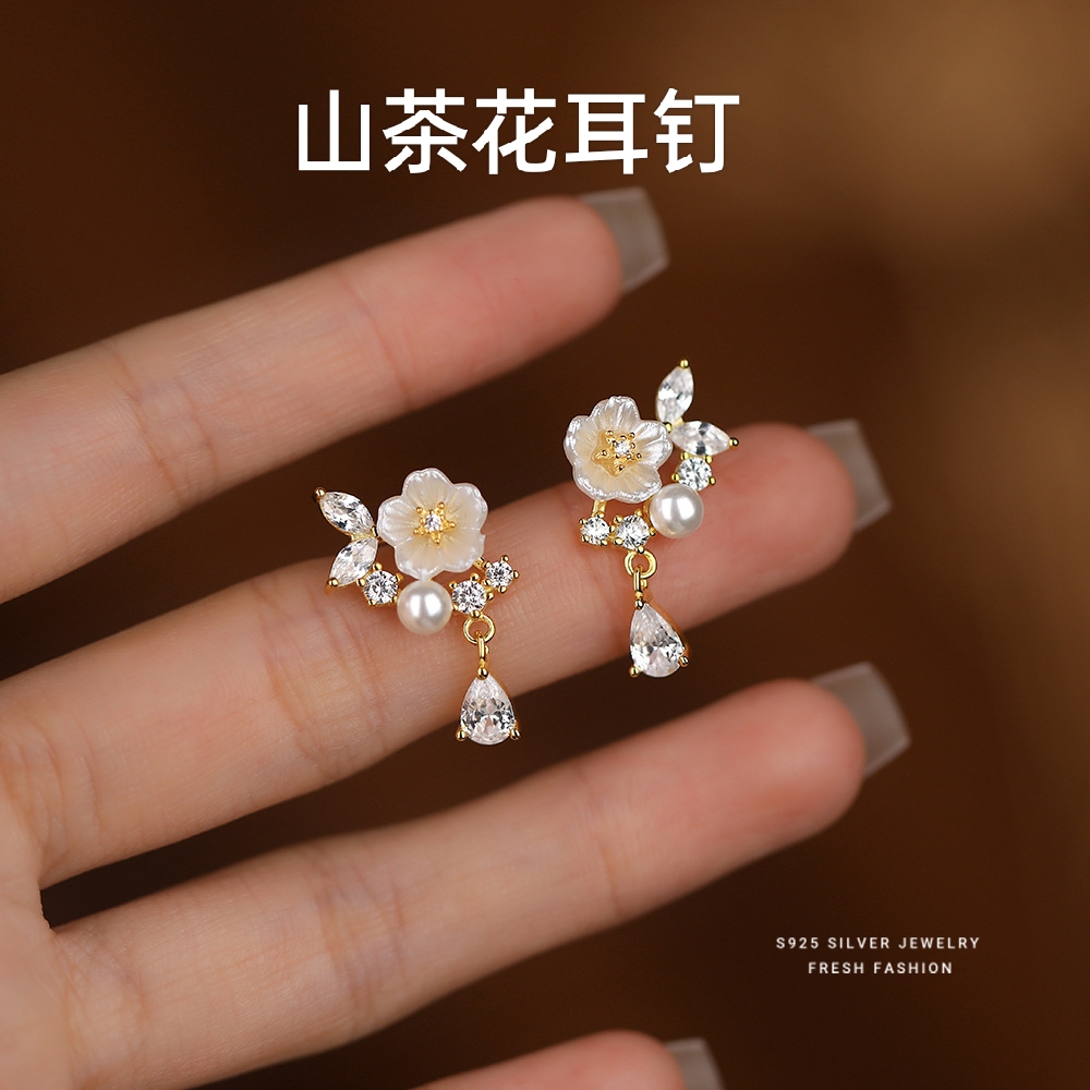 925纯银黄金色山茶花耳钉女款纯银花朵耳环2025爆款耳饰品送女友