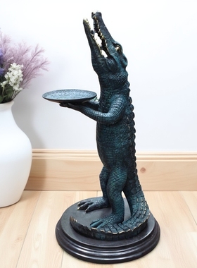 世界托盘会所草坪门厅摆件工艺品