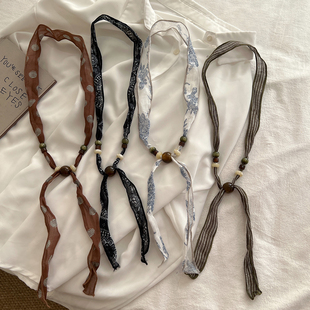 老钱风布艺木珠丝巾项链女2026新款独特设计感配饰挂脖毛衣链颈饰