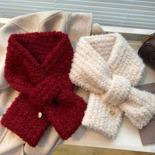 韩系氛围感红色羊羔绒毛毛短款 保暖交叉毛绒围脖 小围巾女学生冬季