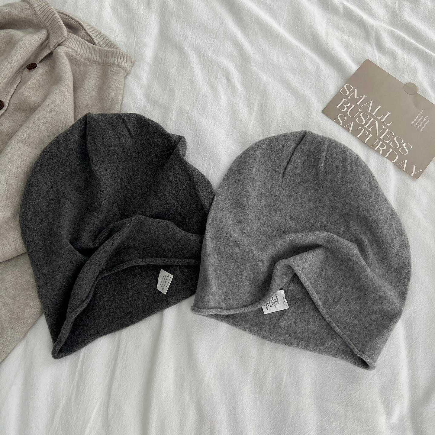 高级感灰色含羊毛针织冷帽显脸小