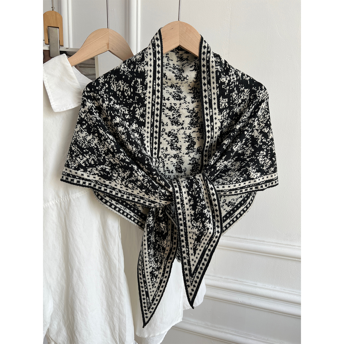 高级感优雅气质三角巾披肩外搭女