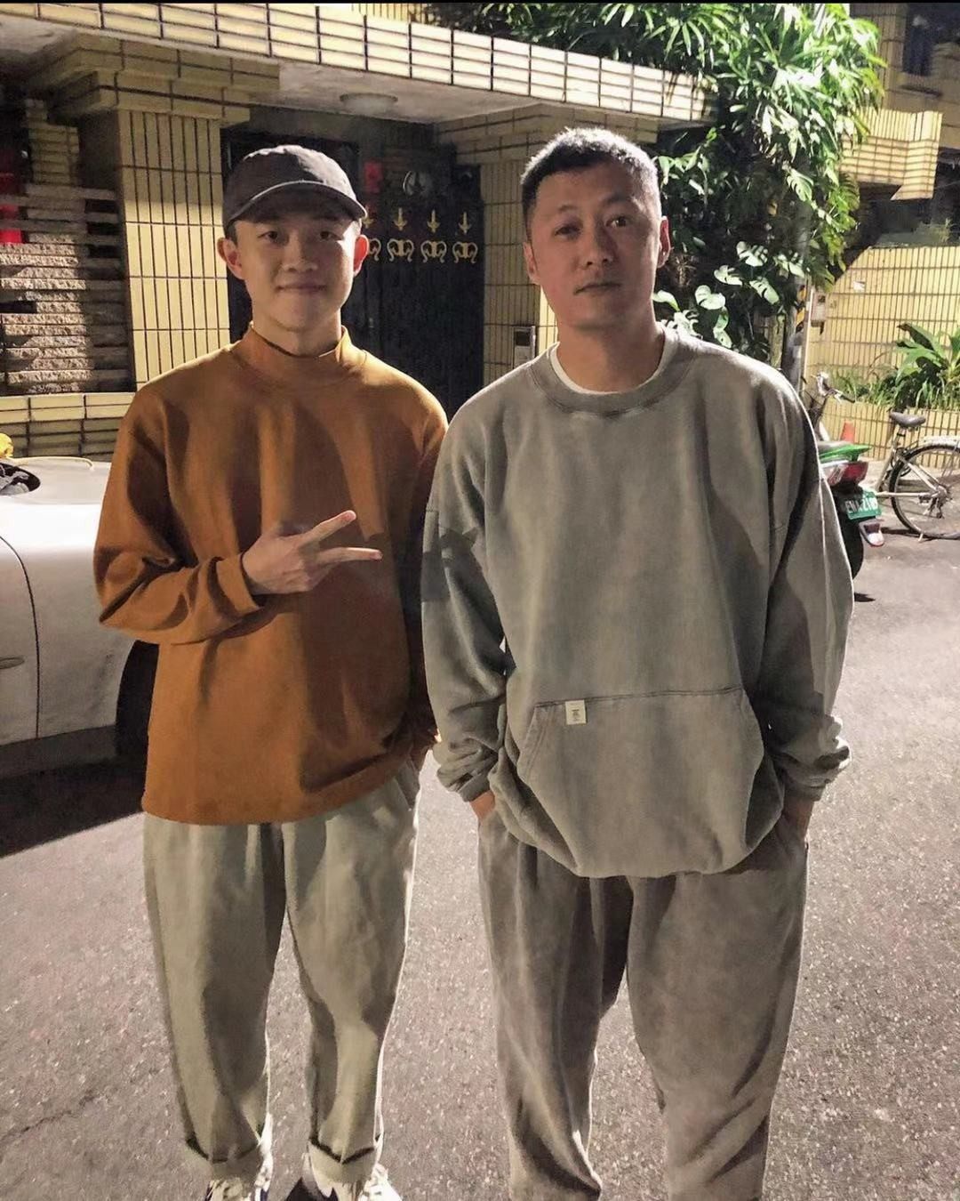 madness廓形套头余文乐长袖卫衣