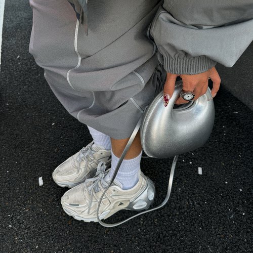 阿迪达斯Wonder runner男女厚底休闲减震机甲风通勤跑步鞋JQ7553