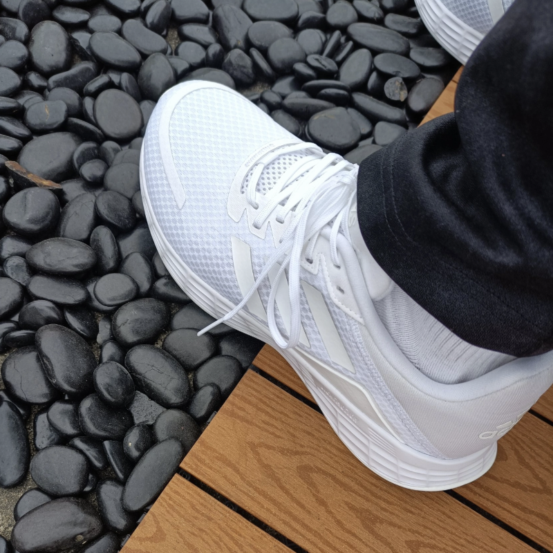 阿迪达斯DURAMO SL 男训练备赛运动轻便缓震网面透气跑步鞋FW7391