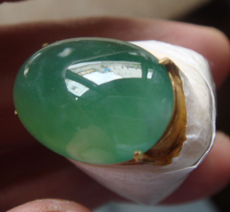 天然a货戒面缅甸翡翠