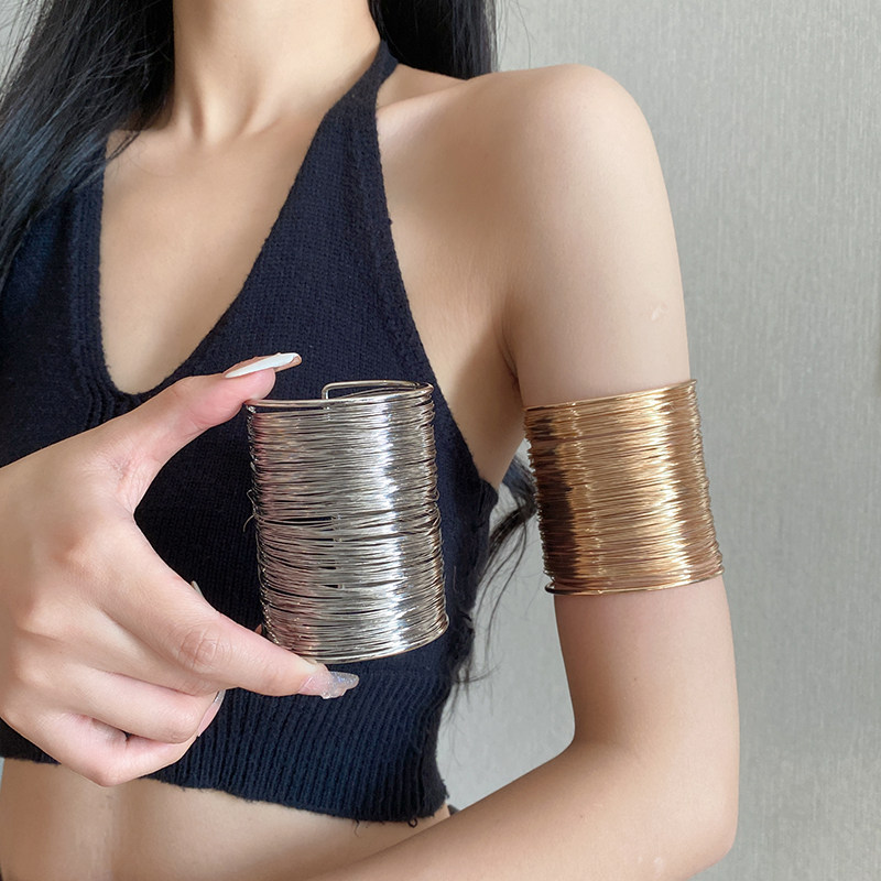 ins冷淡风欧美夸张朋克开口臂环宽边线条缠绕手镯女气质百搭手环