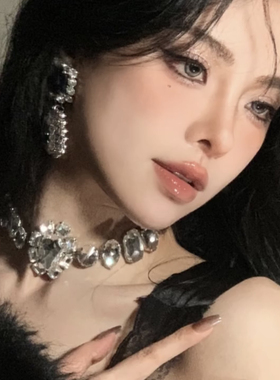 高级感轻奢夸张水钻项链