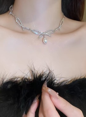 新娘闪钻蝴蝶结仿珍珠项链