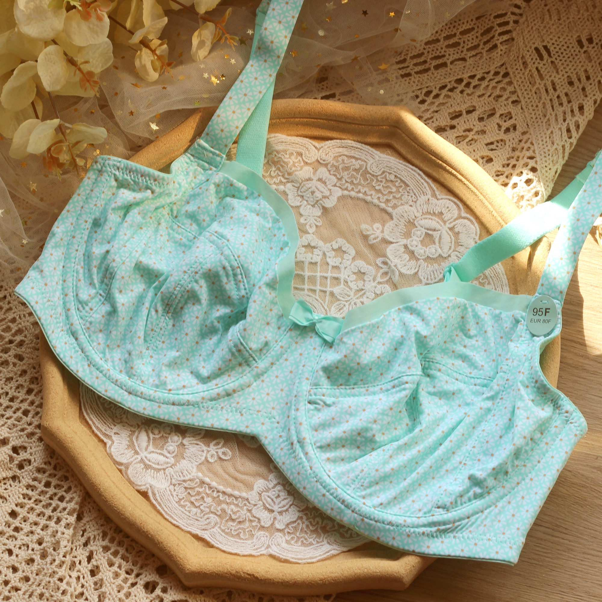 大码小清新大胸显小上托文胸奶罩超薄棉全罩杯女士内衣90gh双肩带