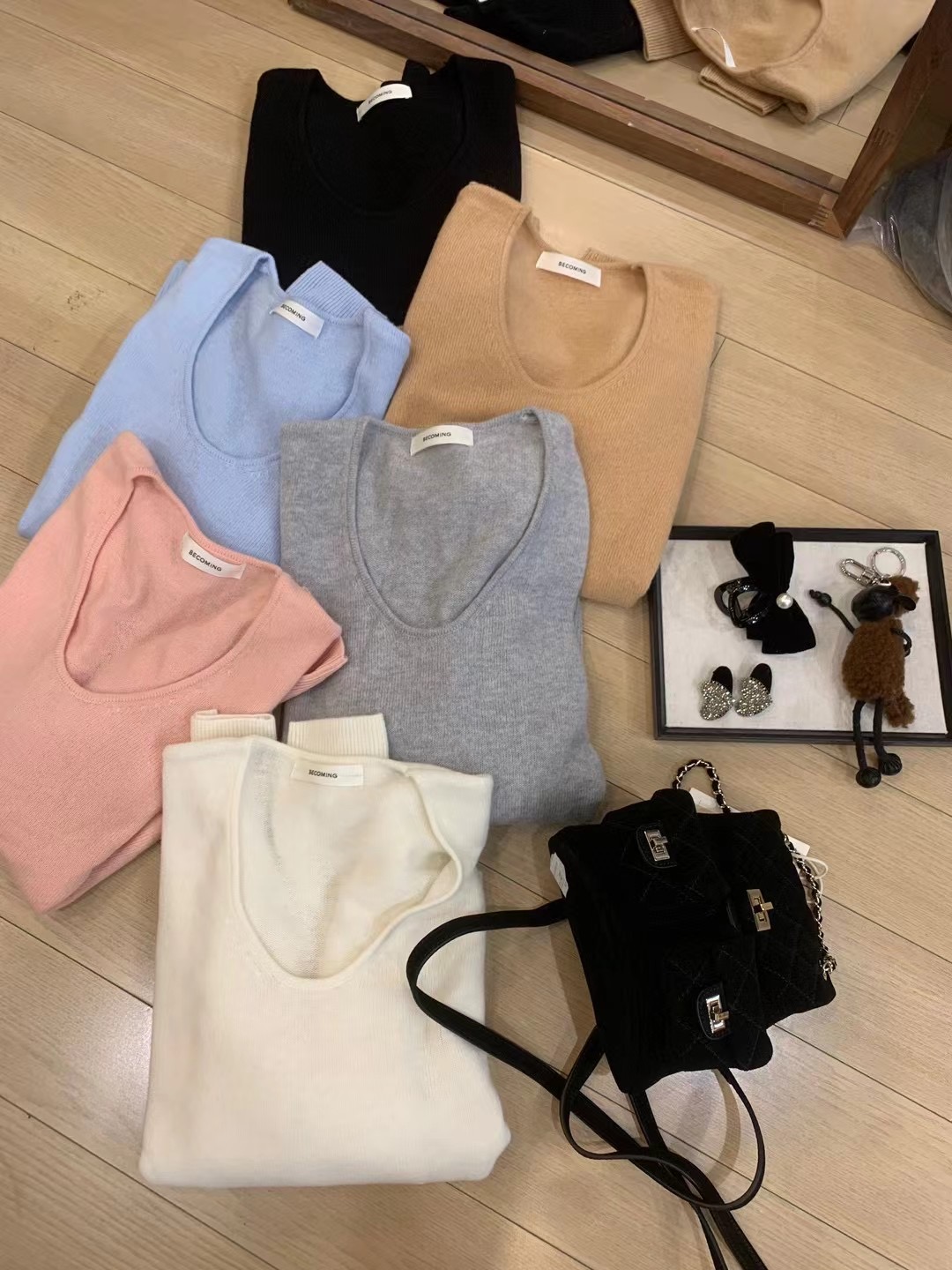 韩系细羊毛针织衫u领打底衫百搭