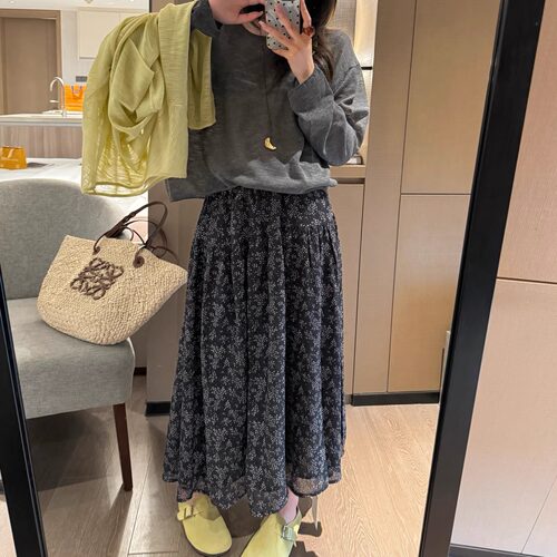 韩系黑底碎花裙半身裙女