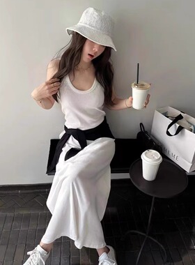 Second  韩系氛围感随性气质披肩＋中长款背心裙连衣裙两件套2025